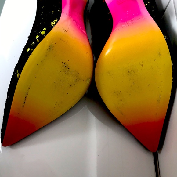 Authentic Jimmy Choo leather/lace 5” heel pumps - Picture 4 of 7